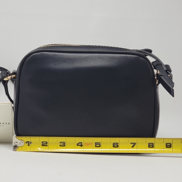 Ted Baker Black Leather Camera Gold Colored Hardware Crossbody Handbag Purse New - Picture 11 of 15